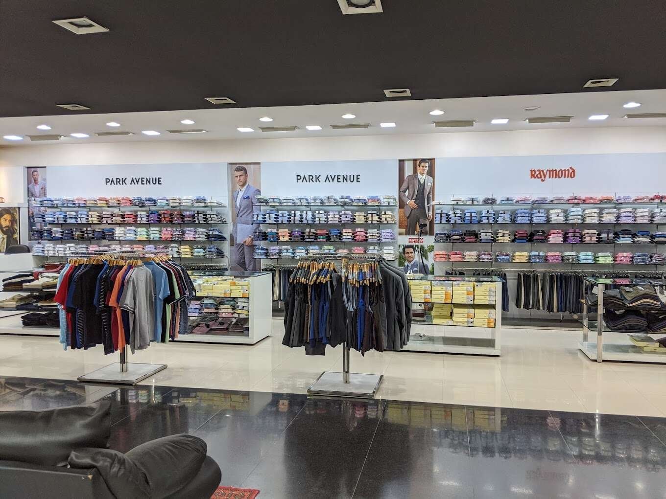 The Raymond shop